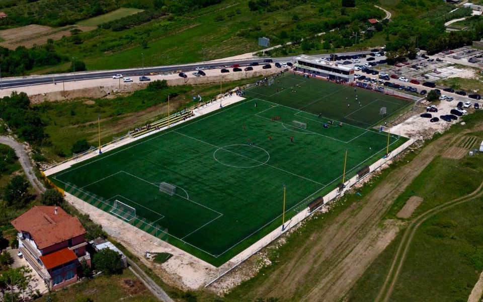 ZAJEDNO GRADIMO VELIKU PRIČU Promovirajte svoj brend na SC Miro Surać i platformama NK Abecede